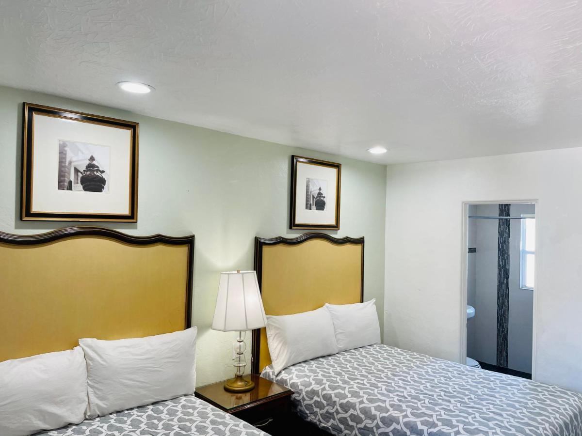 Siesta Inn Sarasota - Indian Beach Екстериор снимка