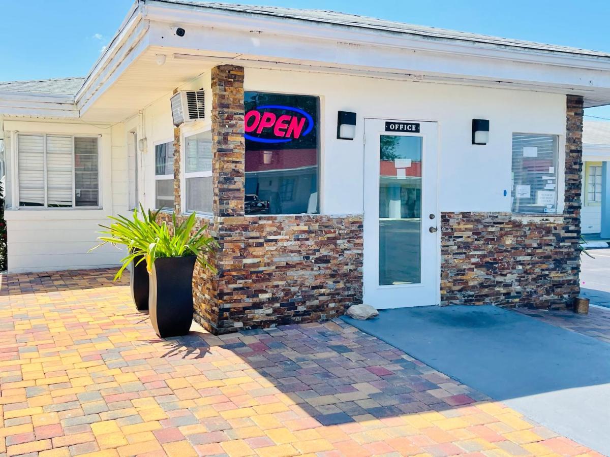 Siesta Inn Sarasota - Indian Beach Екстериор снимка