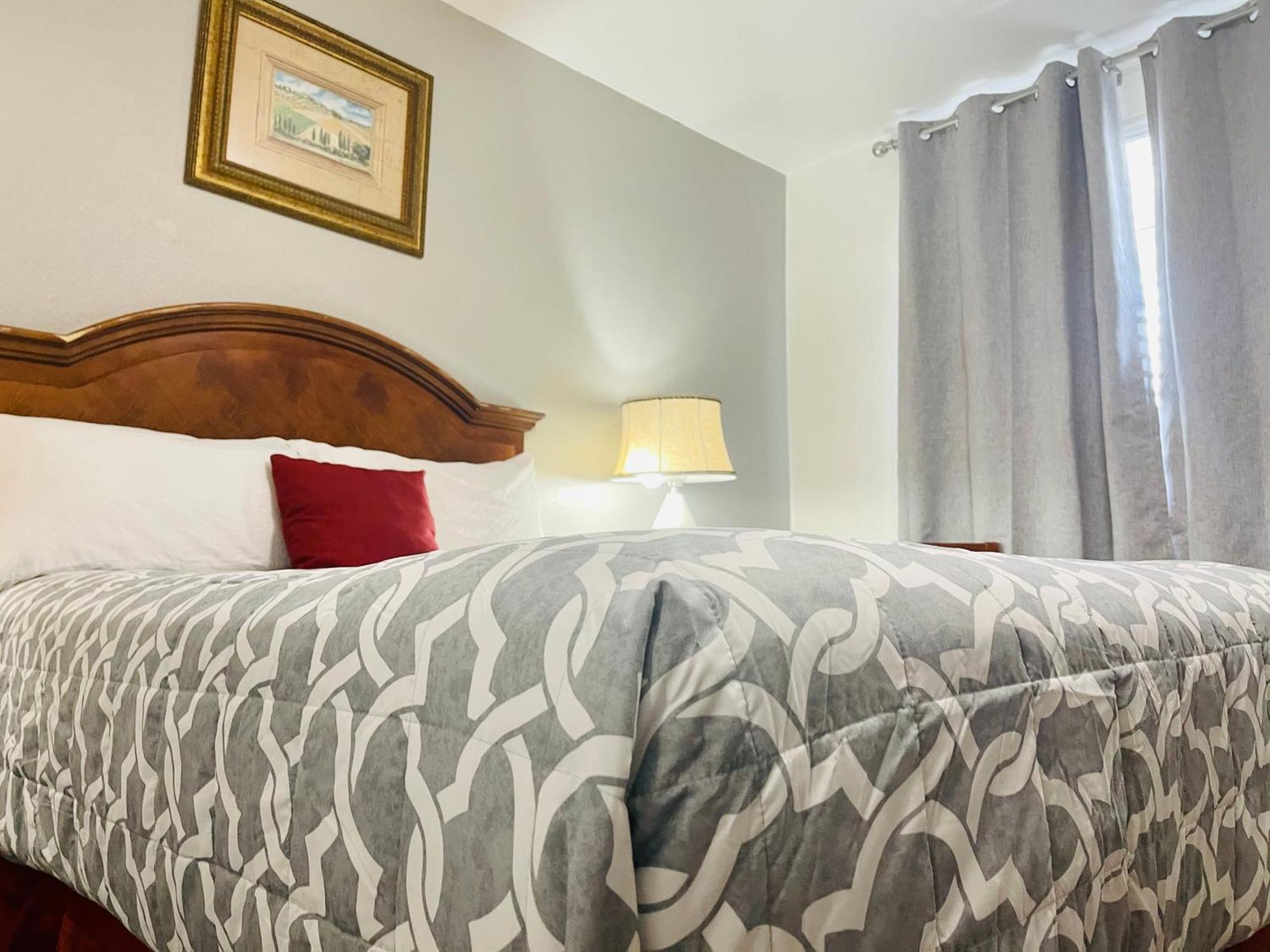 Siesta Inn Sarasota - Indian Beach Стая снимка