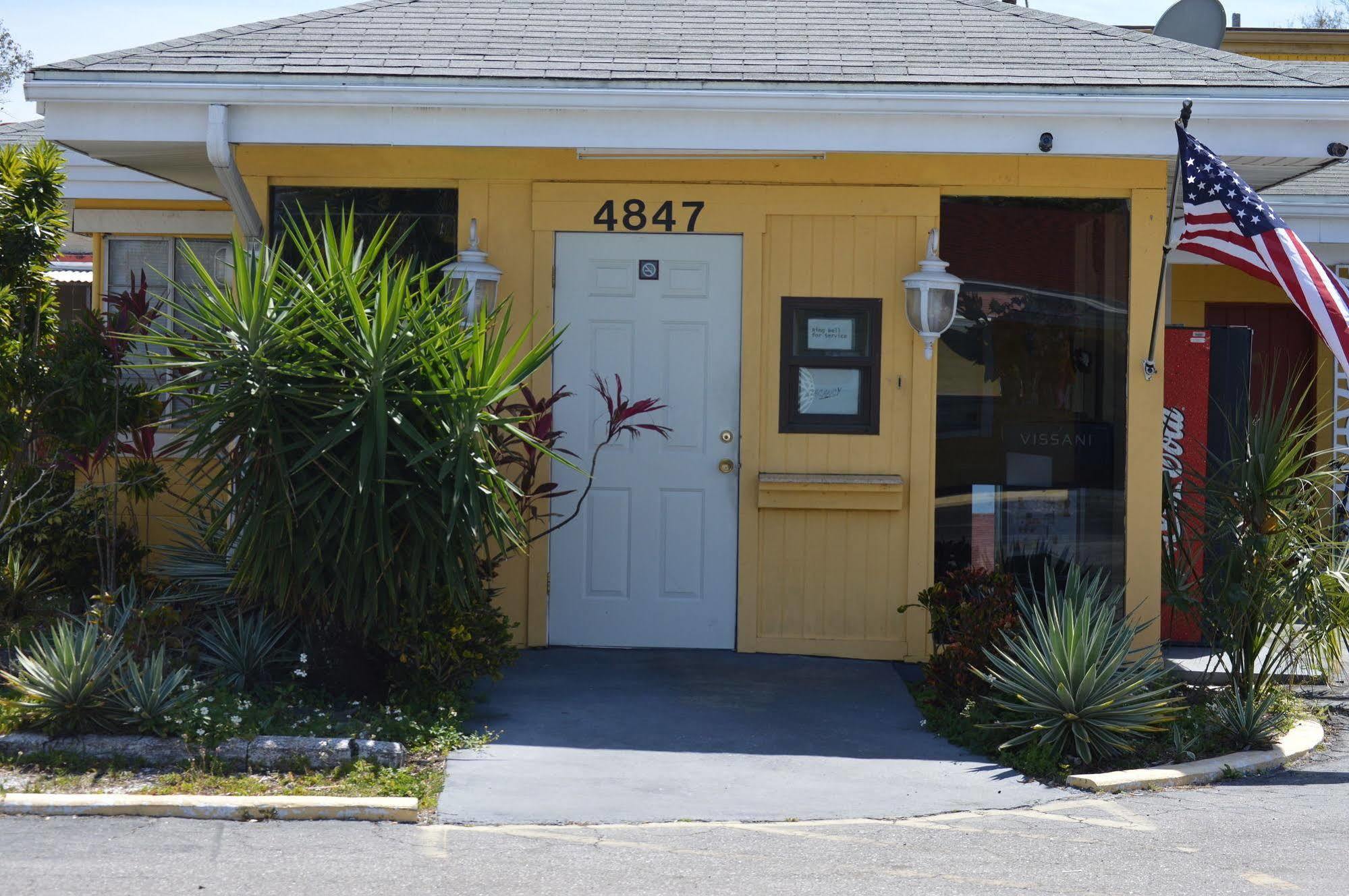 Siesta Inn Sarasota - Indian Beach Екстериор снимка