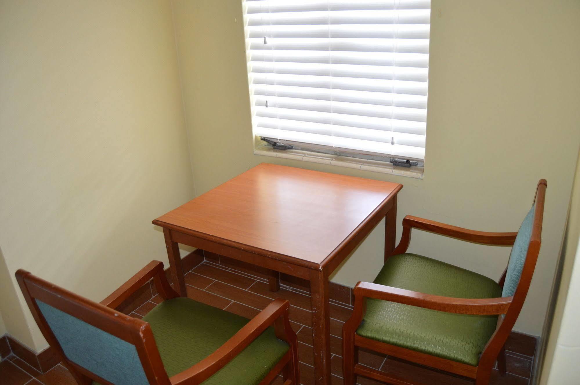 Siesta Inn Sarasota - Indian Beach Екстериор снимка